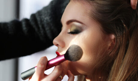 Greșeli de beauty care îți înfundă porii