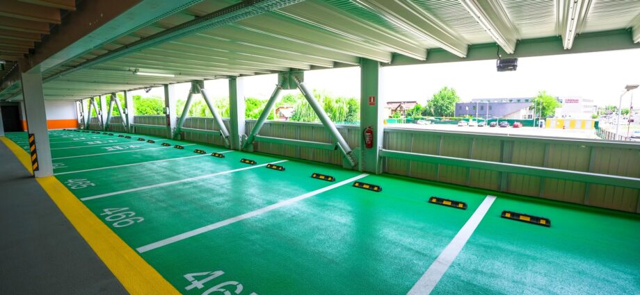 pret parcare Otopeni